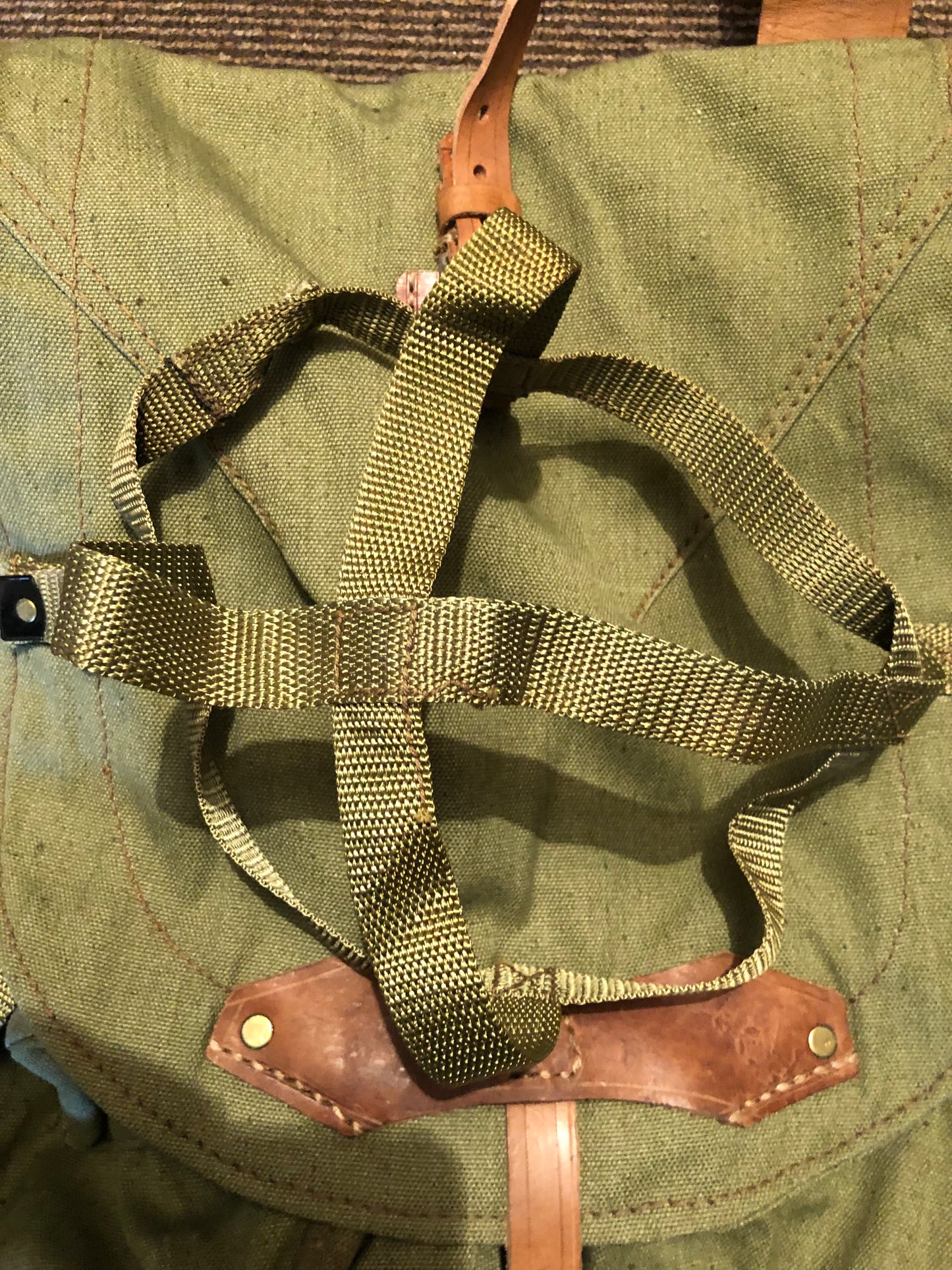 Vintage Romanian Army 30L olive canvas rucksack
