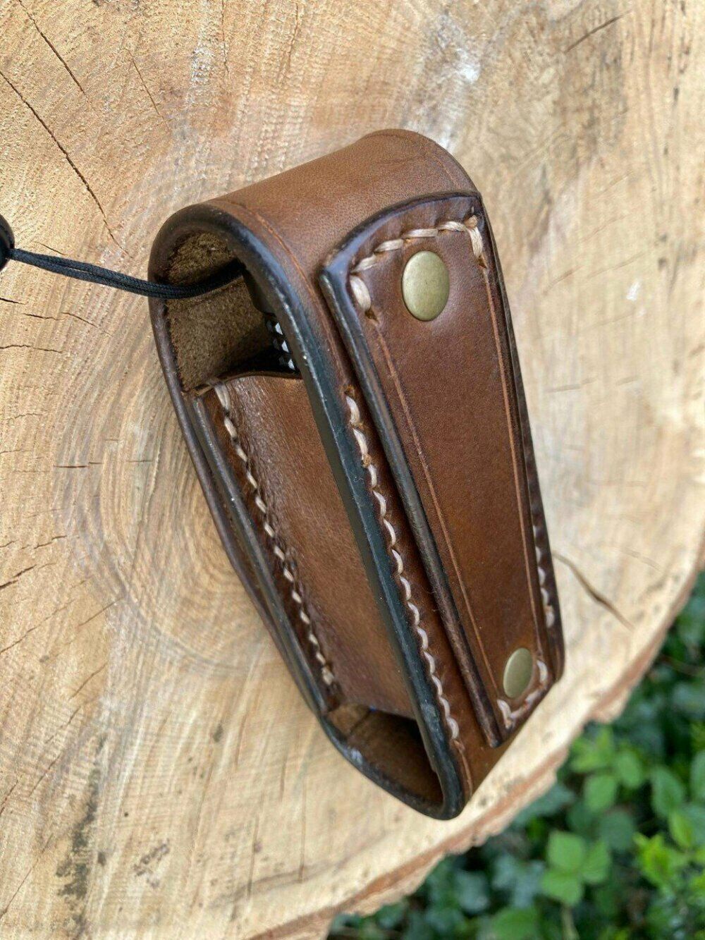 Leather torch pouch - Loop and stud closure for Olight S2E Baton II.