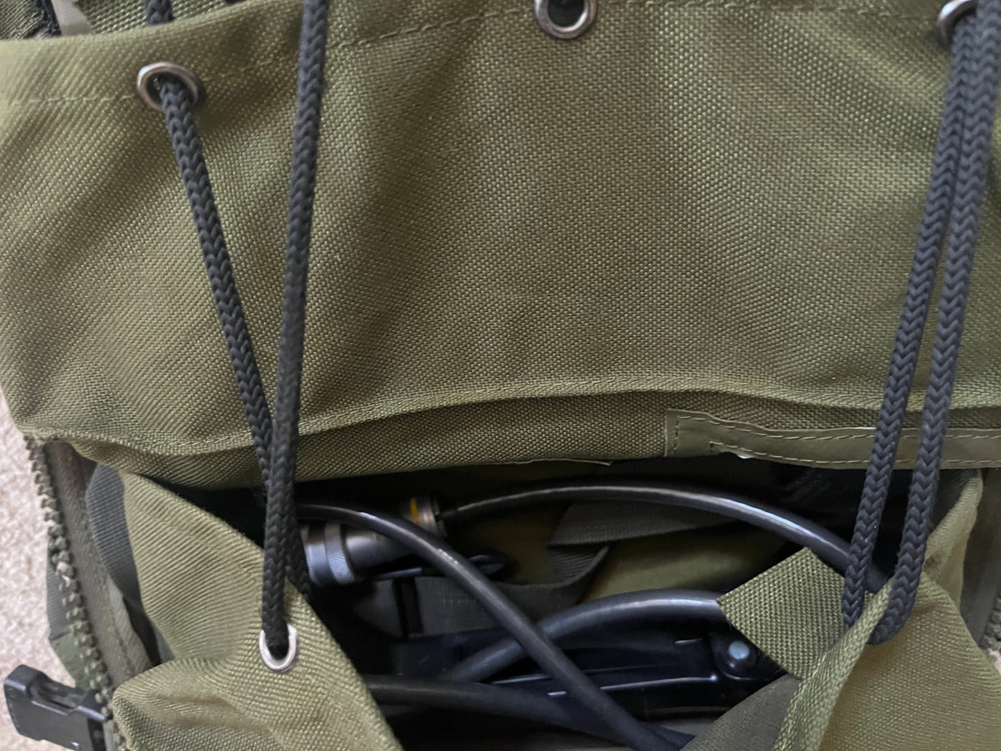 Czech Army rf10 field radio set 1970's and British Army radio carrier pack set