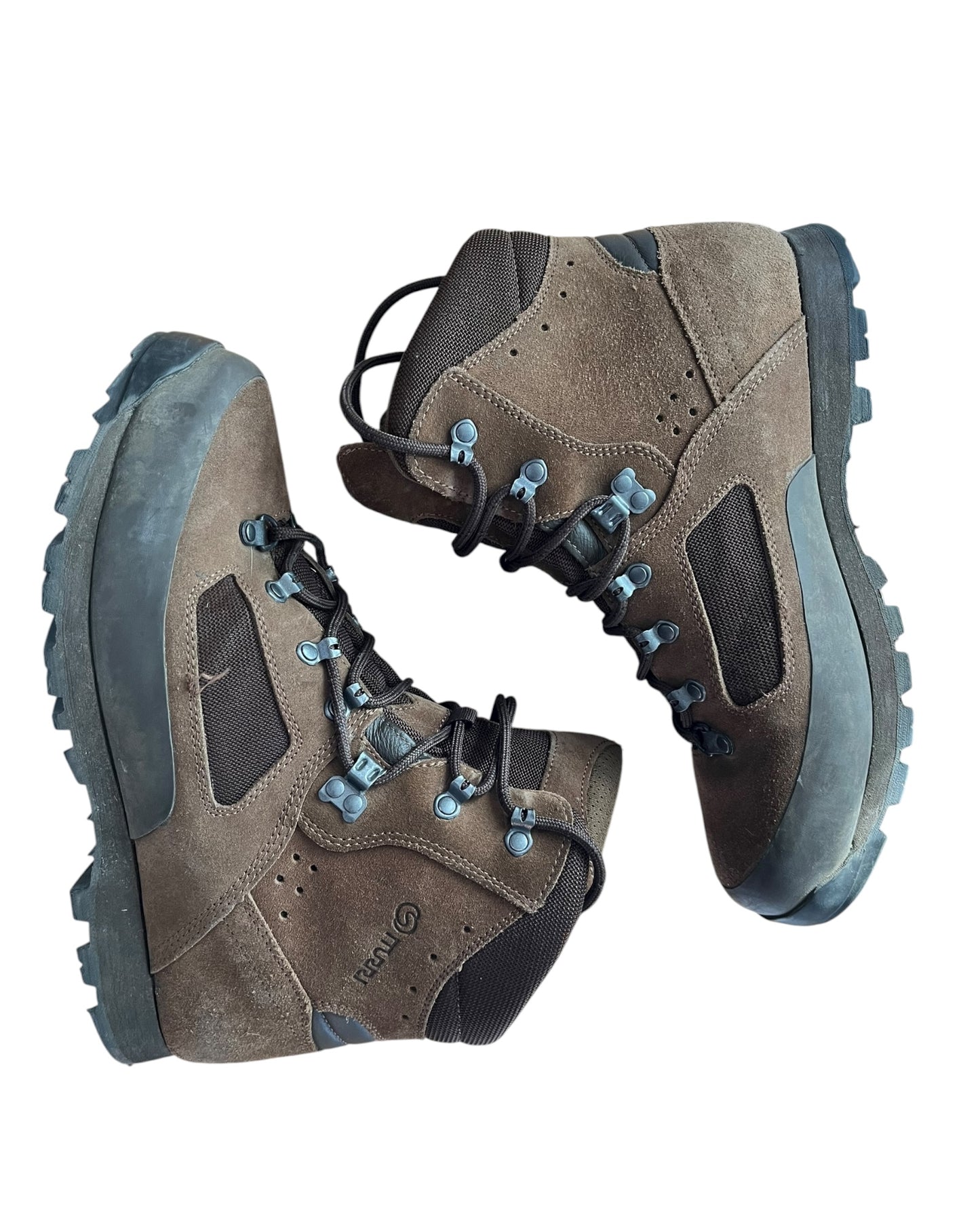 Iturri defender Brown Boots - British army issued.
