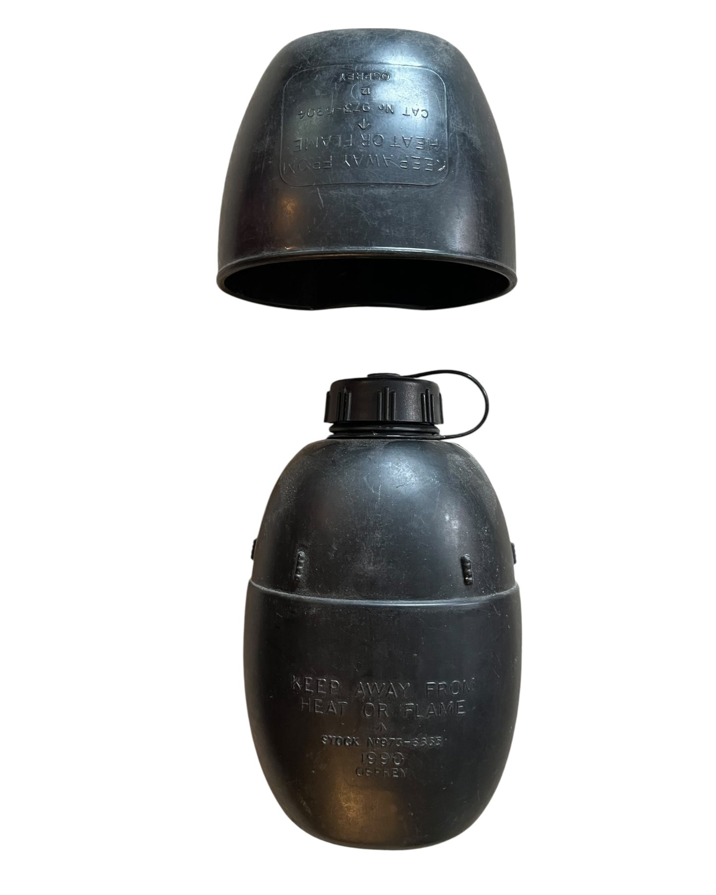 British Army water bottle pouch, cup and bottle.