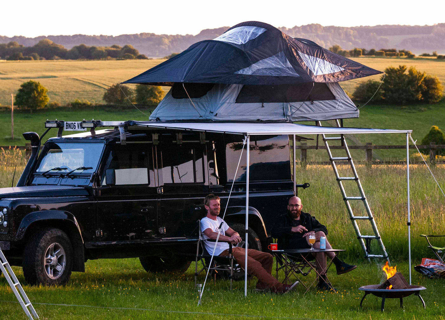 ROOF TENT – COMPACT SERIES TENT AND TRAIL