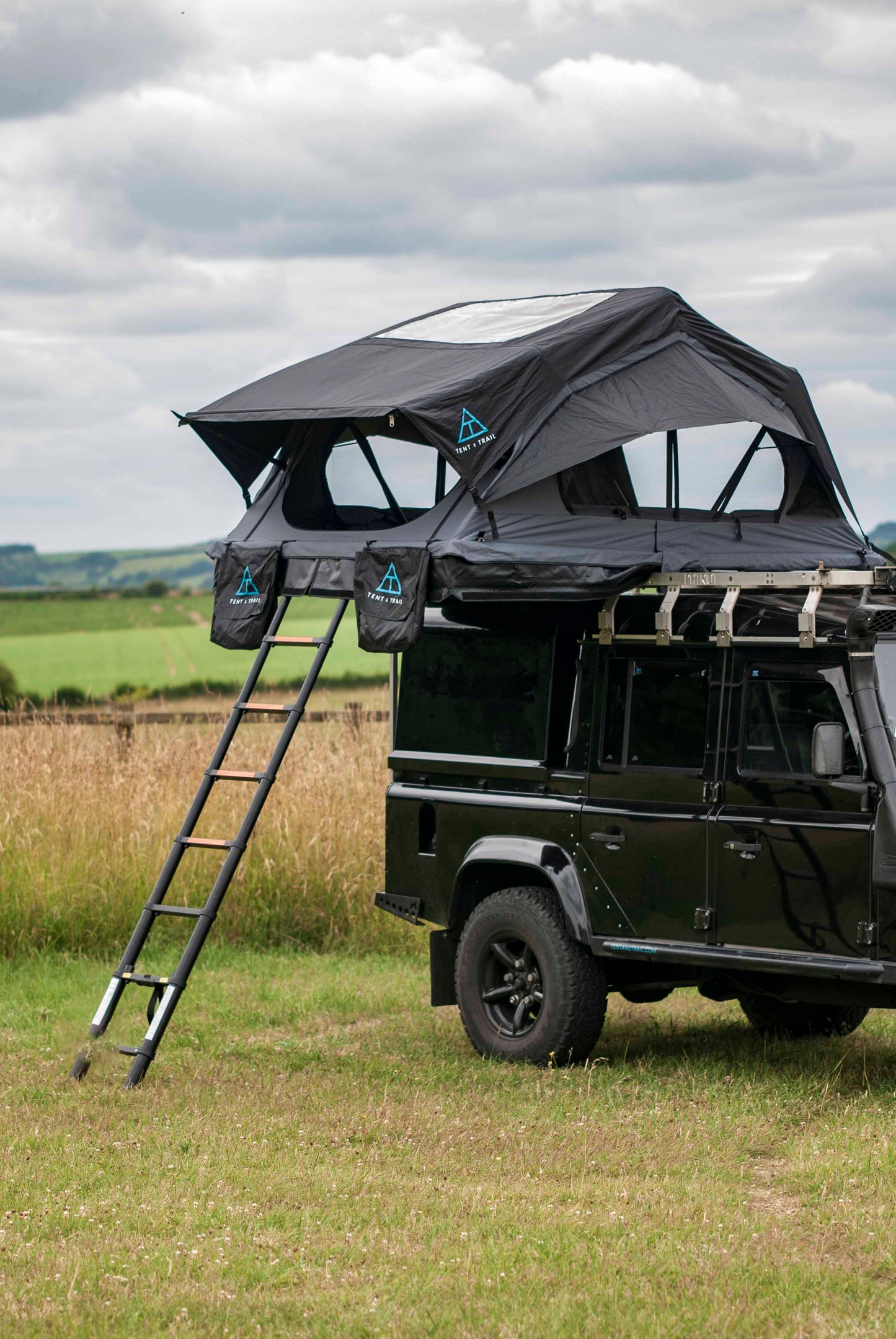 ROOF TENT – DISCOVER SERIES TENT AND TRAIL