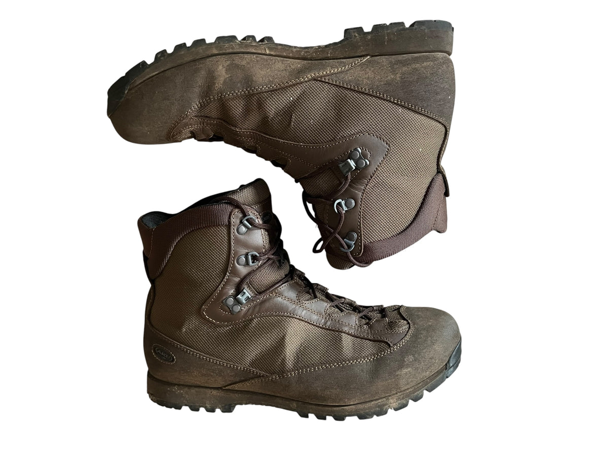 British Army Aku high liability combat boots size 13 L