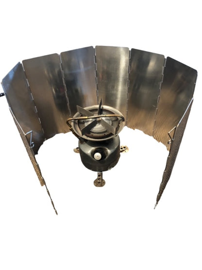 Wind guard for cookers and stoves