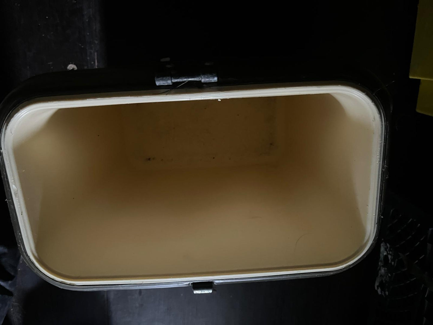 British Army Norgi - Food and drink storage - hot/cold grade 2 bottom only