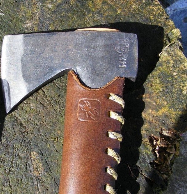 Leather Gränsfors Bruk Wildlife Hatchet Overstrike Collar