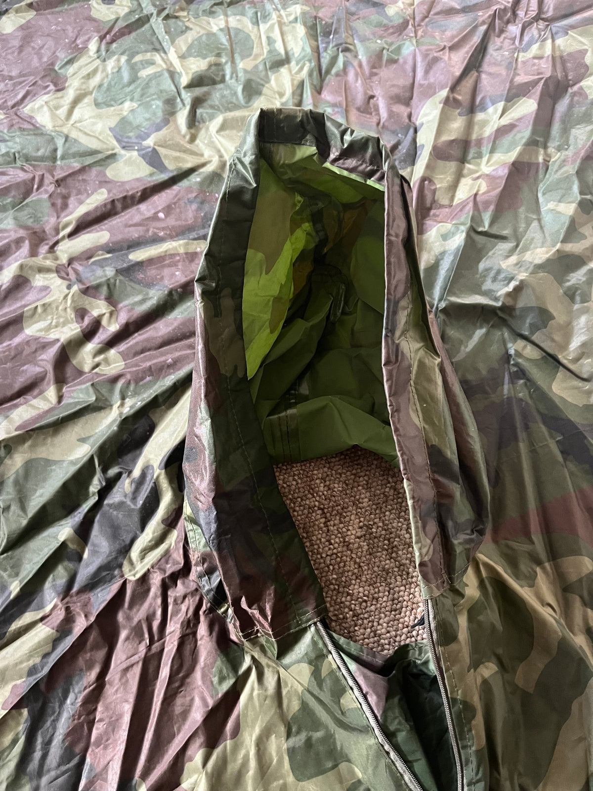 Heavy duty poncho Repro VGC