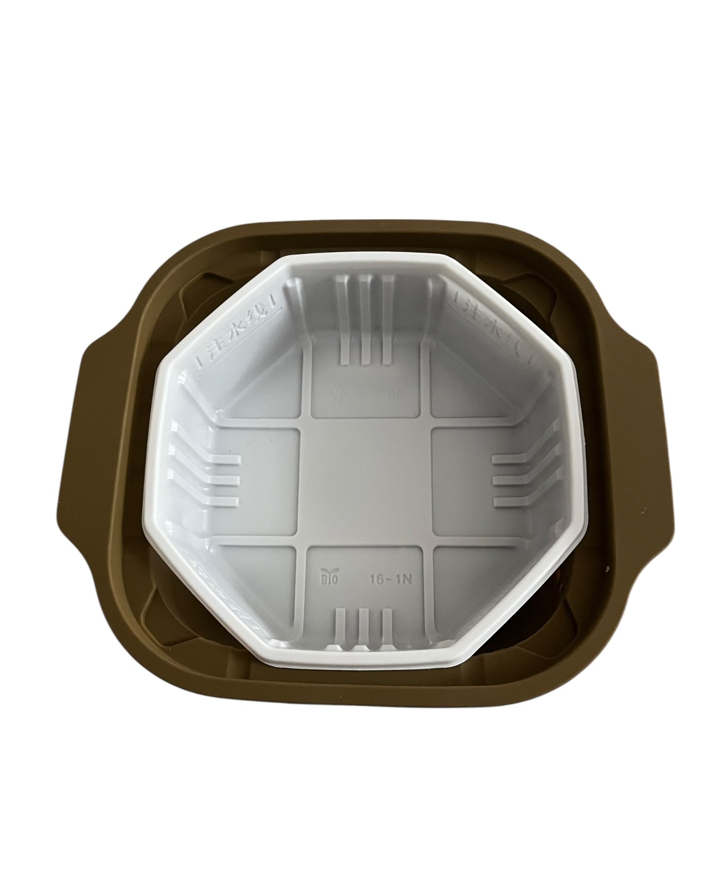 Heat2Eat Silicone self steamer and 2x heat stones for ration packs and camping foods.