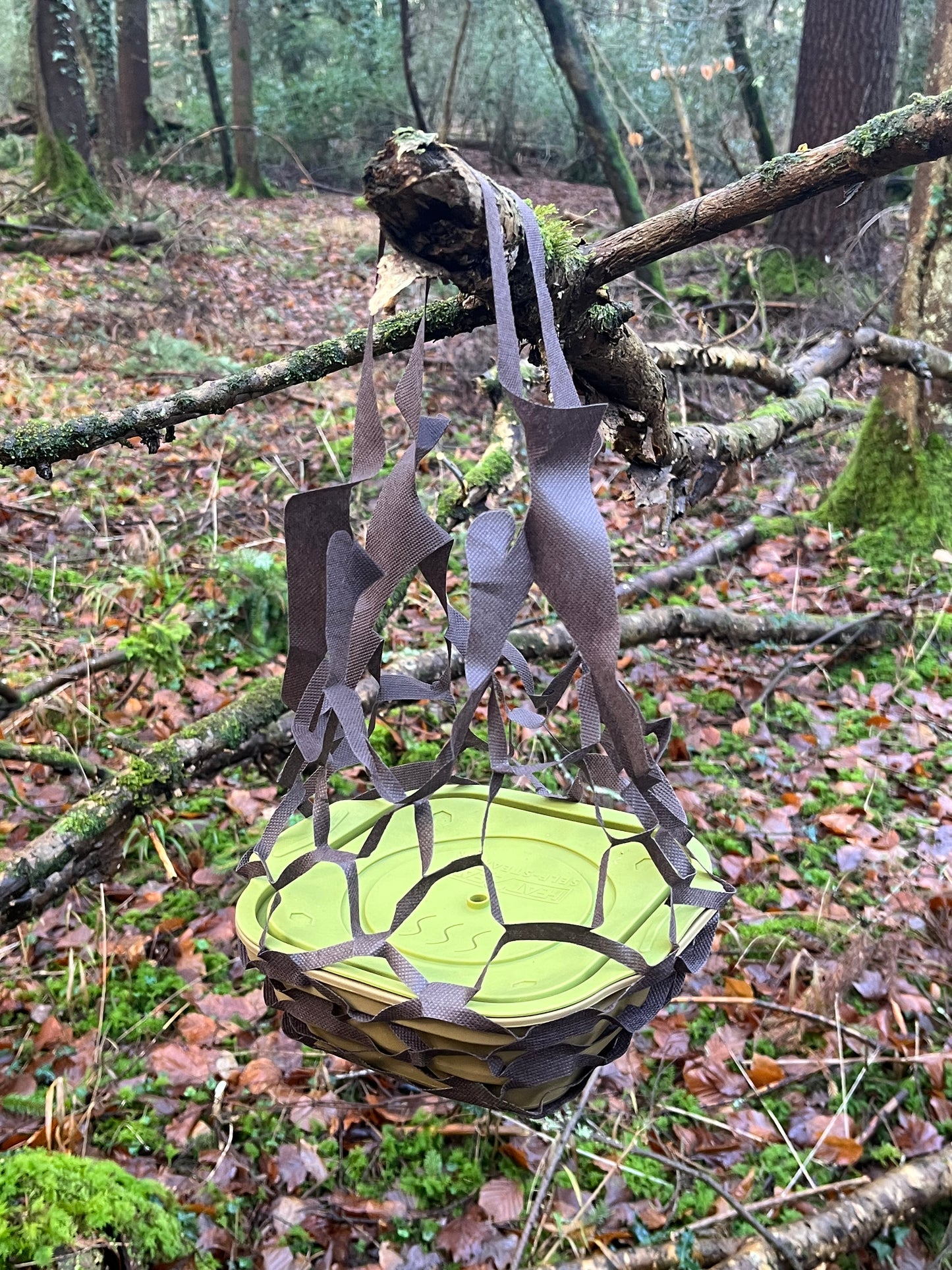 Heat2Eat Silicone self steamer and 2x heat stones for ration packs and camping foods.