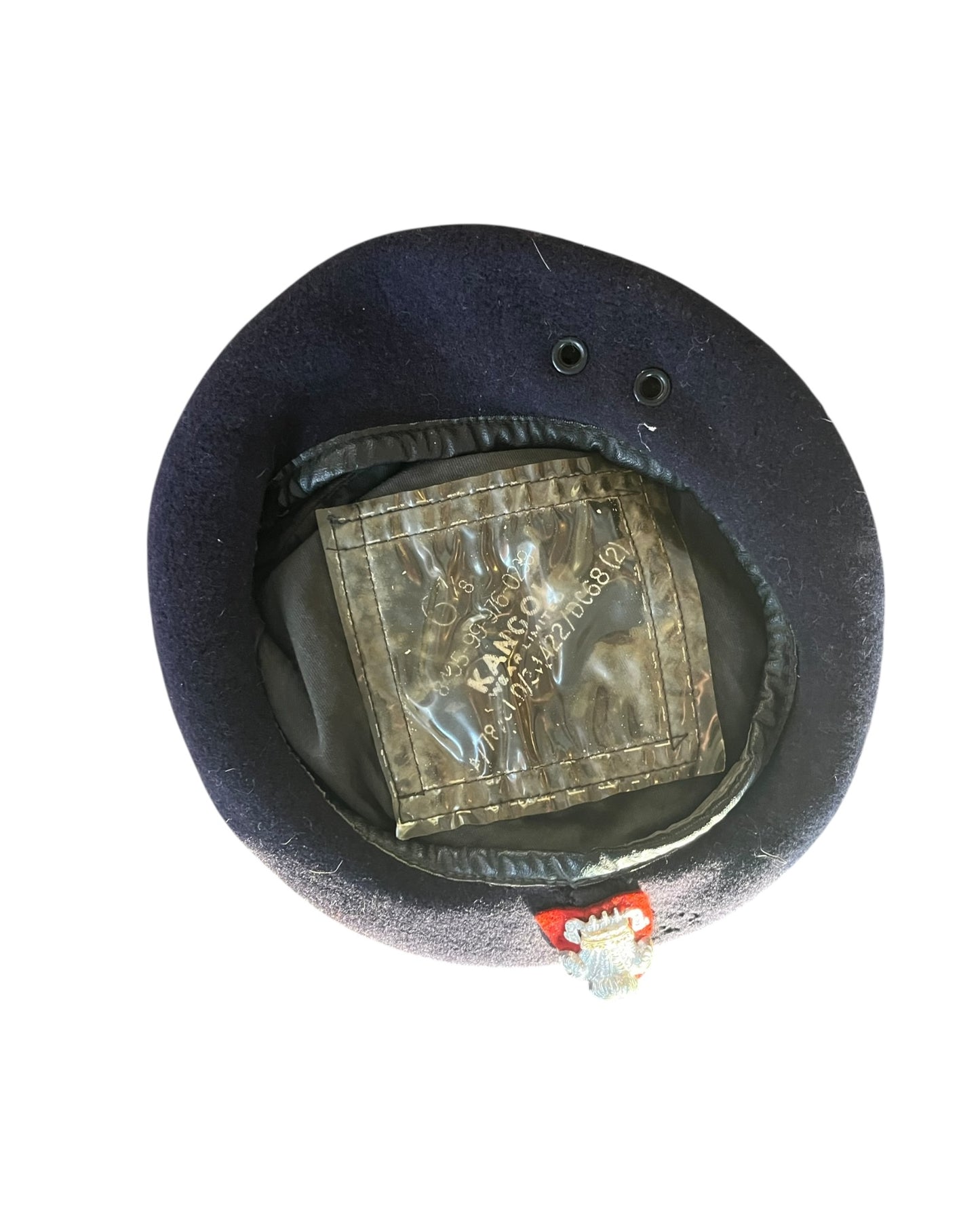 Vintage 1970/71 Welsh regiment beret and badge.