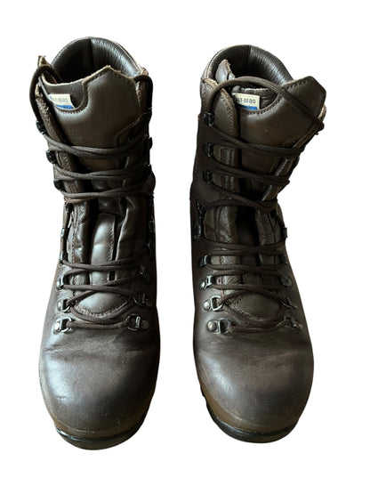 British Army Altburg defenders size 8M