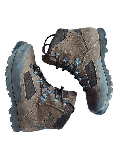 Iturri defender Brown Boots - British army issued.