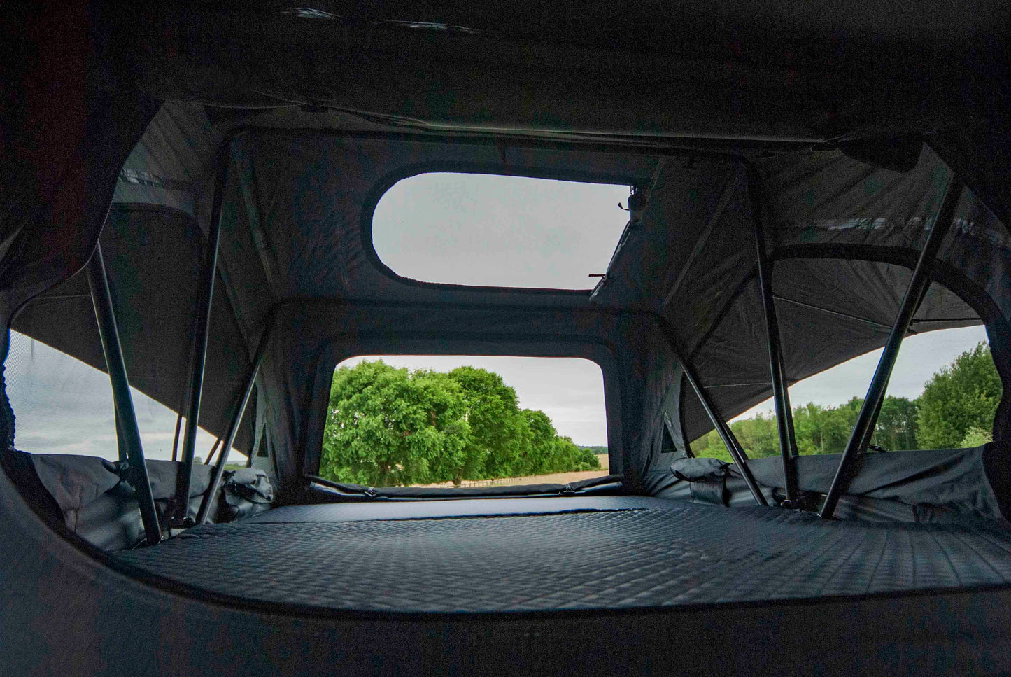 ROOF TENT – DISCOVER SERIES TENT AND TRAIL