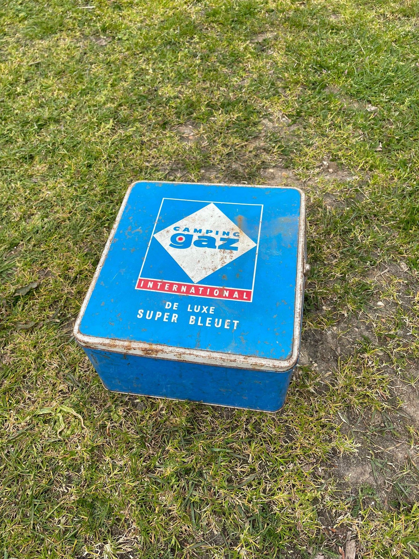 Gas burner tin box and gas set