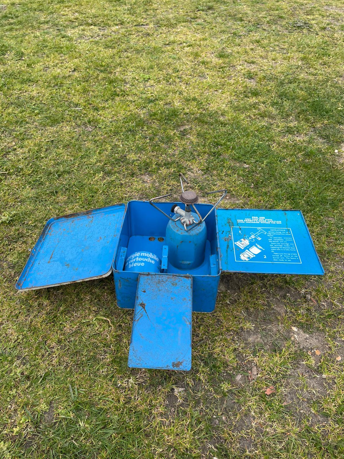 Gas burner tin box and gas set