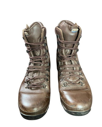 British Army Altburg defenders size 9M grade 1