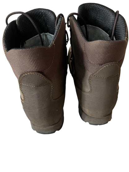 British Army Aku high liability combat boots size 13 L