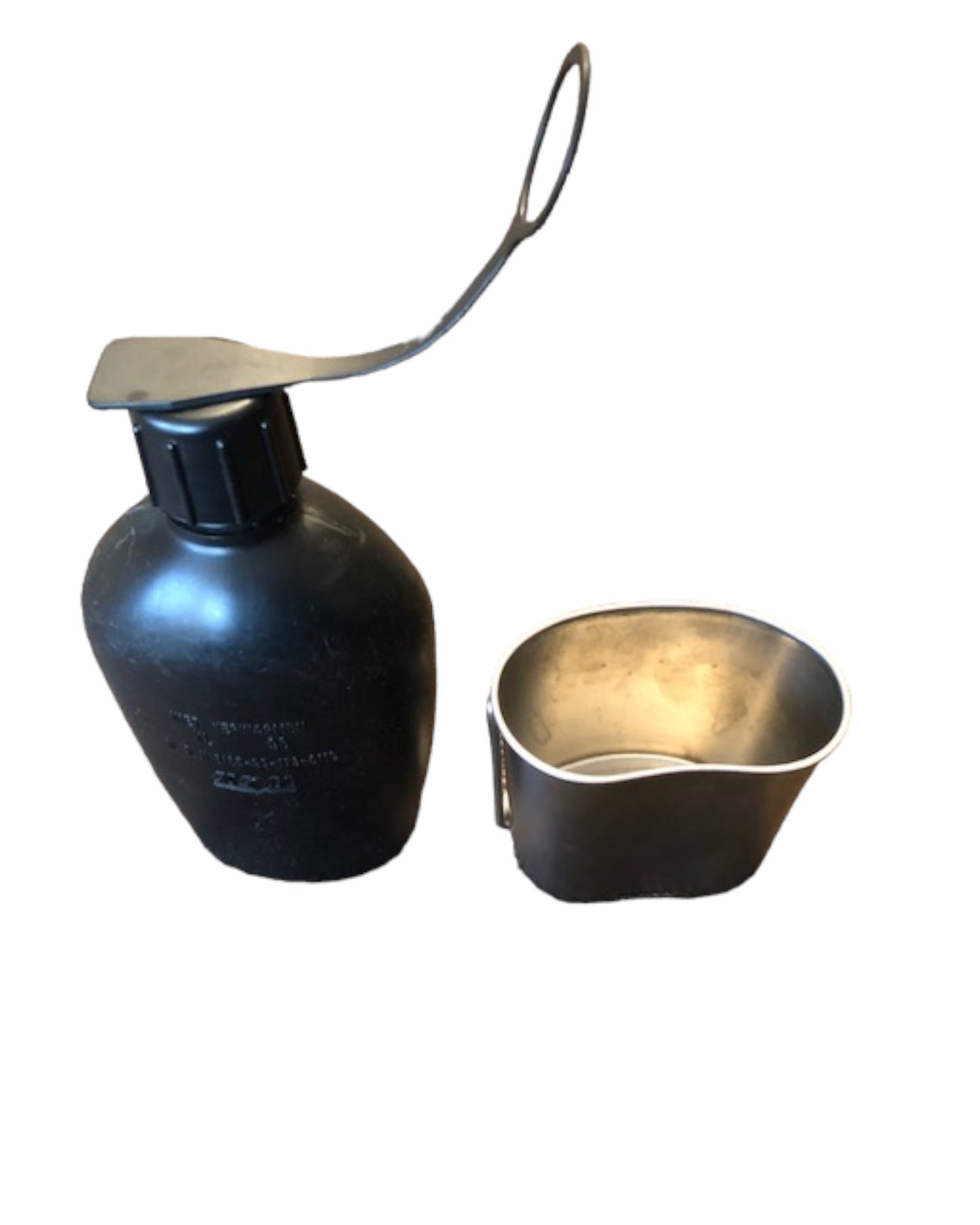 Dutch Army water bottles and aluminium cup crusader style